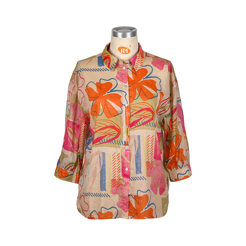 Slightly see-through mid-length sleeve printed silk shirt