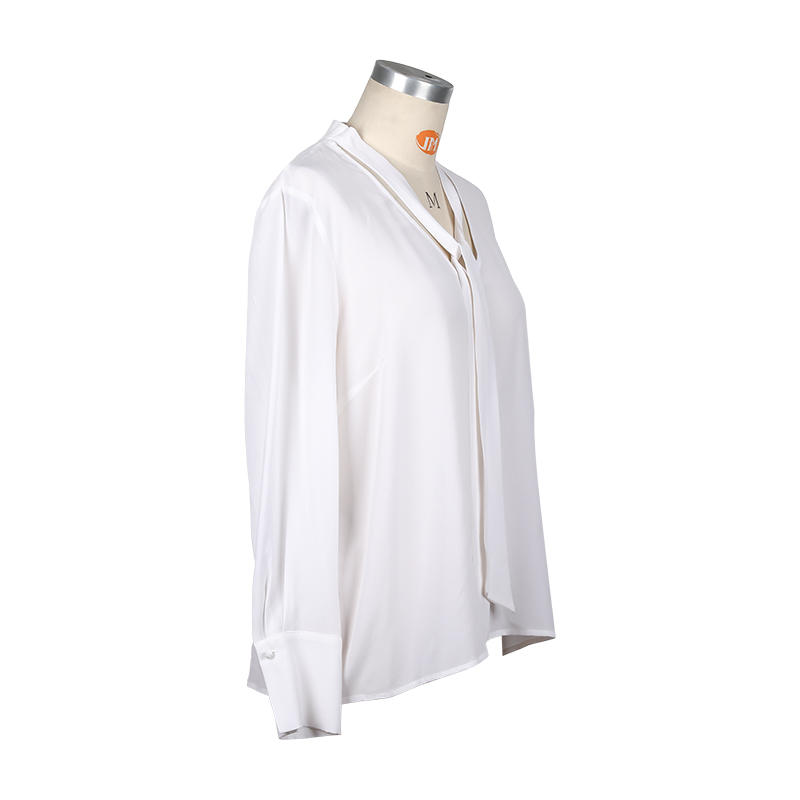 Women's mulberry silk long sleeve V-neck white shirt details
